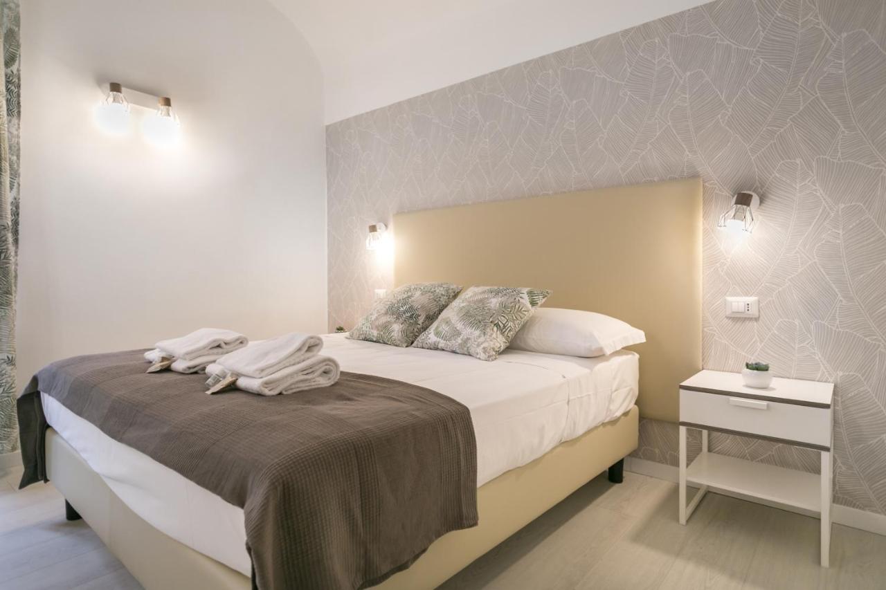 White Candia Guesthouse Рим Екстер'єр фото