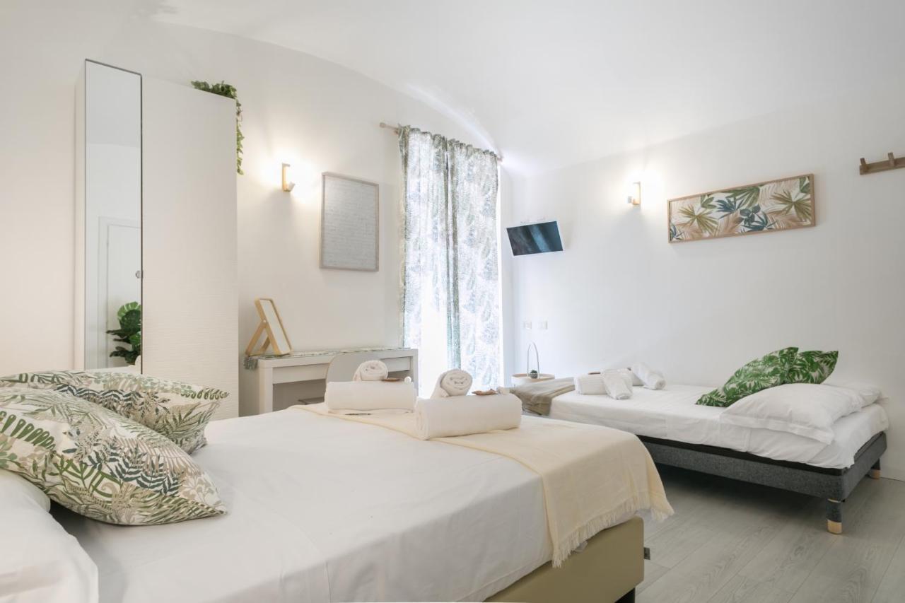 White Candia Guesthouse Рим Екстер'єр фото