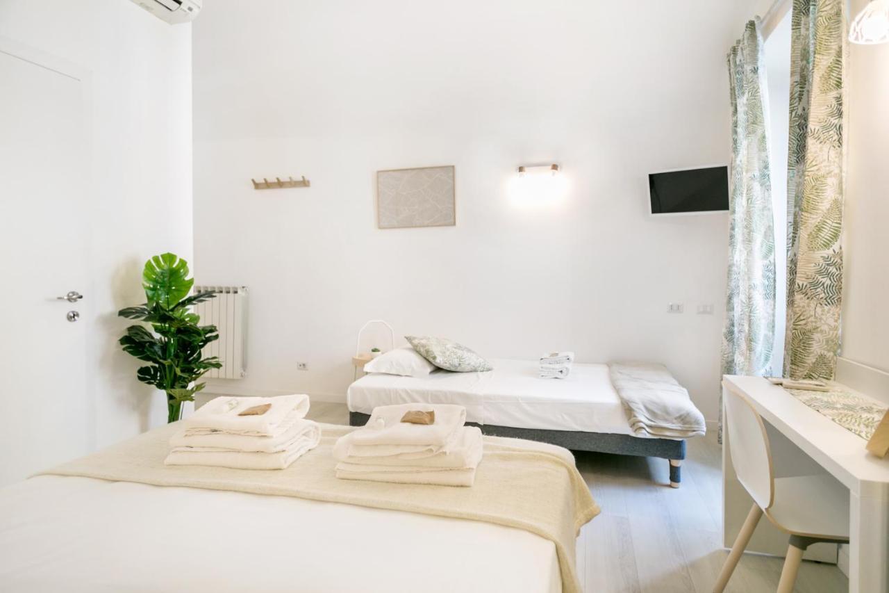 White Candia Guesthouse Рим Екстер'єр фото
